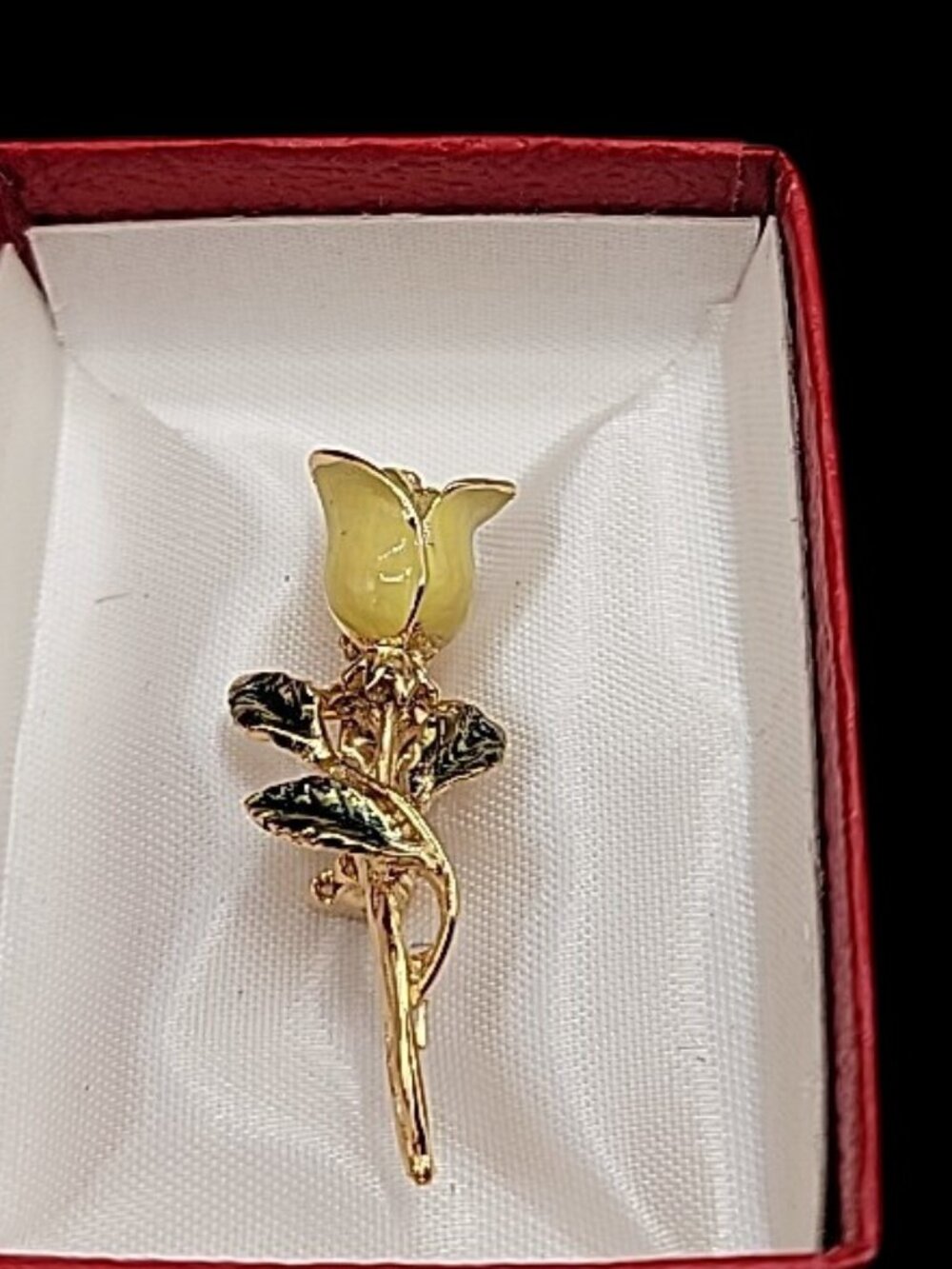 Vintage Avon Yellow Gilded Rose Brooch New In Box 1.5" Small Floral Pin